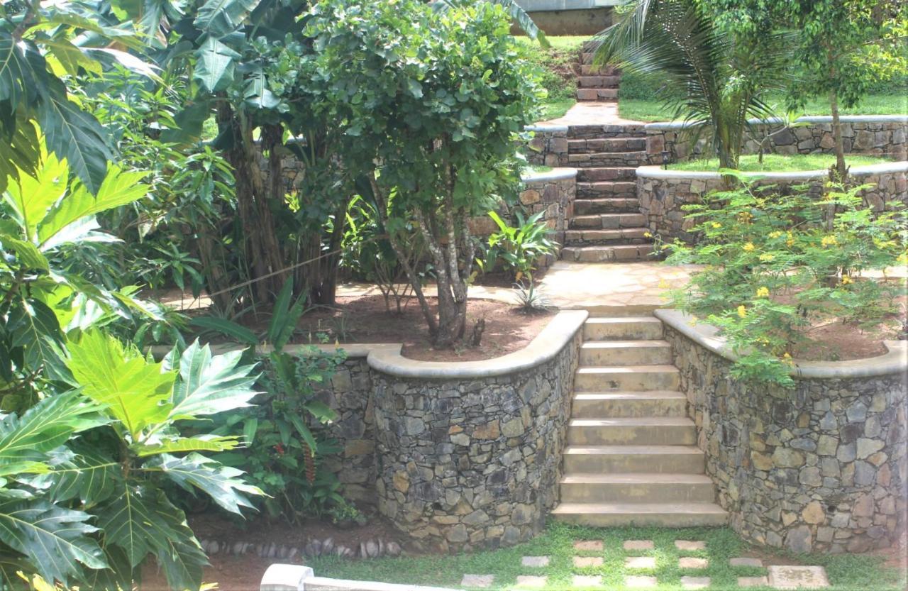The Spice House Mirissa Hotel ภายนอก รูปภาพ