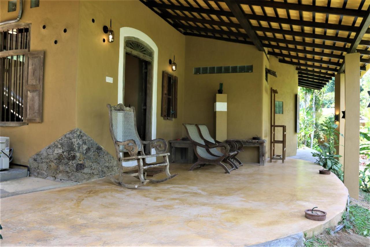The Spice House Mirissa Hotel ภายนอก รูปภาพ